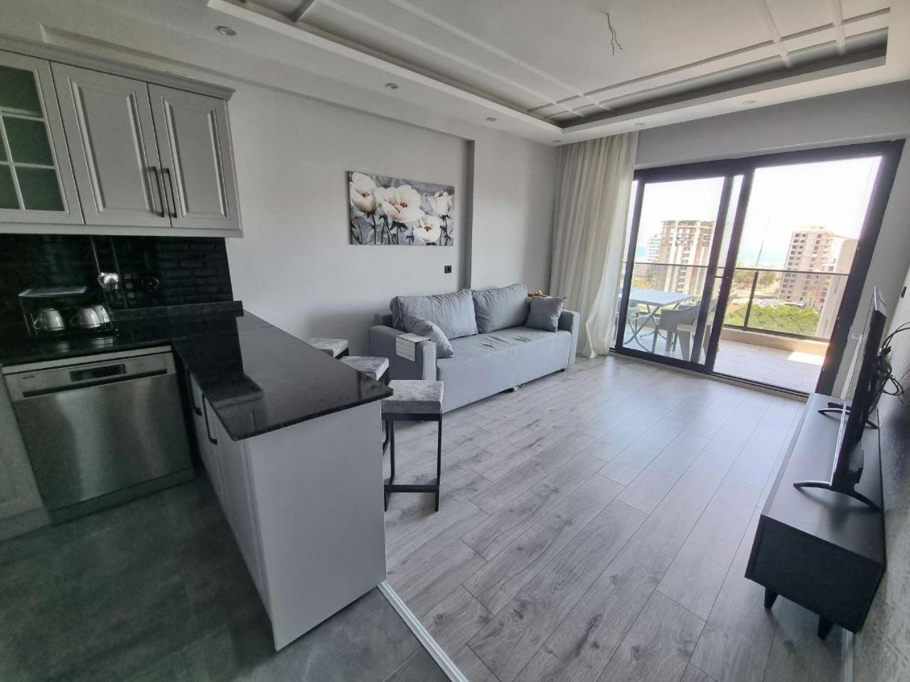 Daire Ugur Apart Sea View Premium *